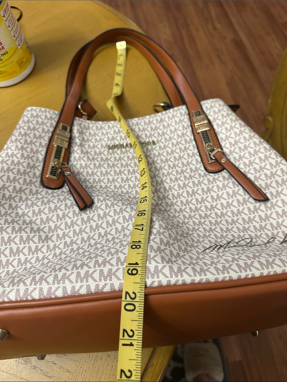 Michael Kors Cream and Tan MK Logo Shoulder Tote - Picture 8 of 10